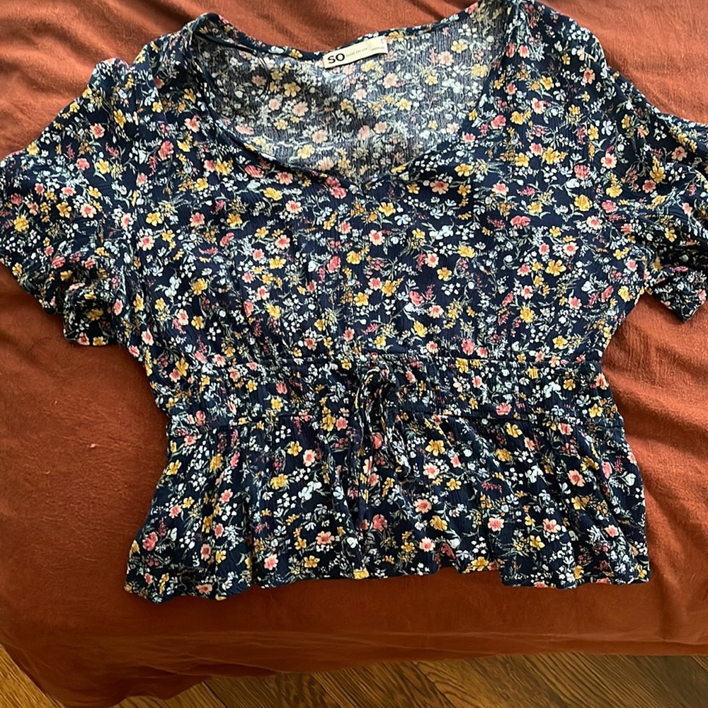 Womens floral crop top